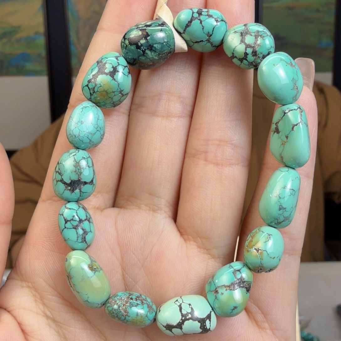 绿松石未镶嵌珠宝奇石