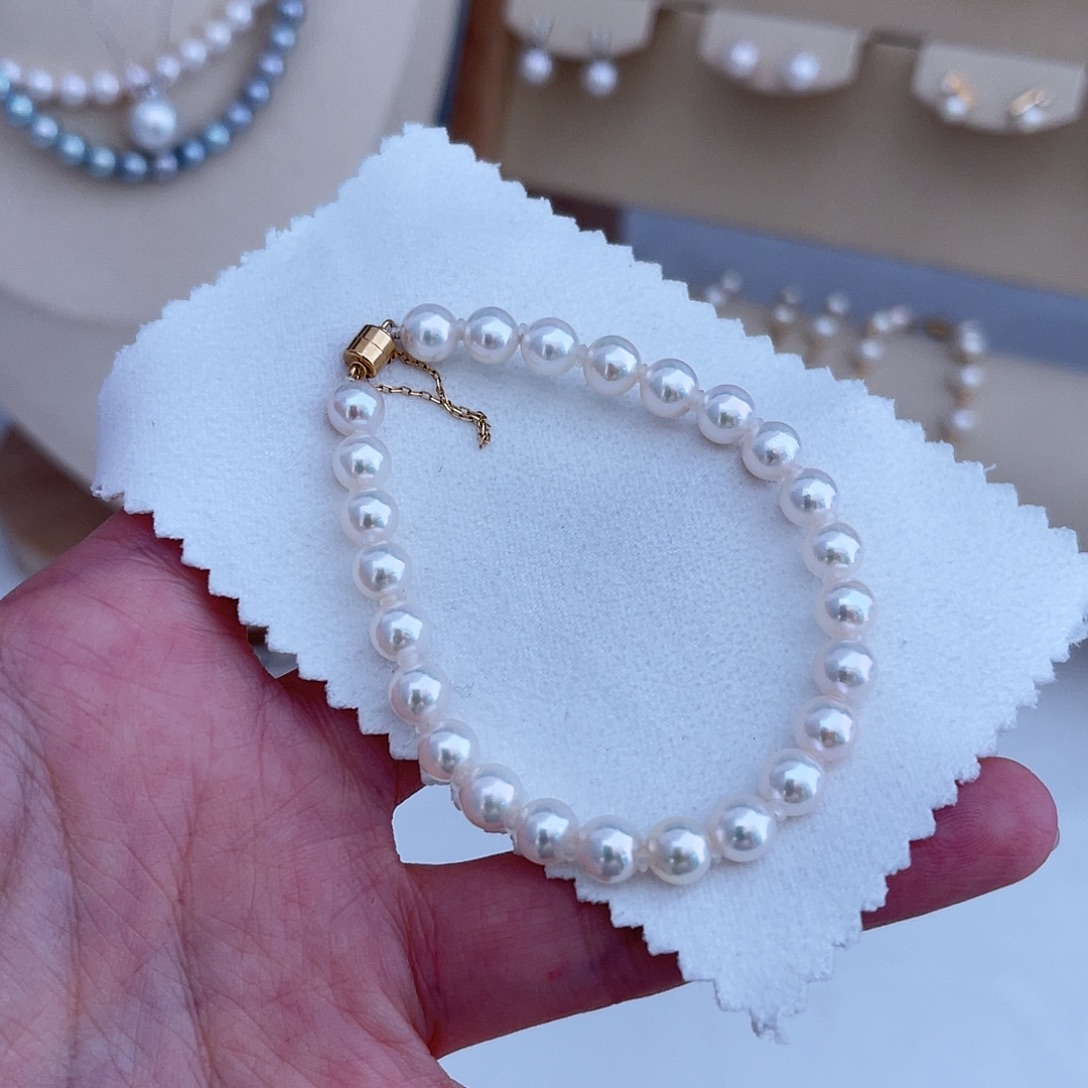 18K金镶嵌手绳海水珍珠