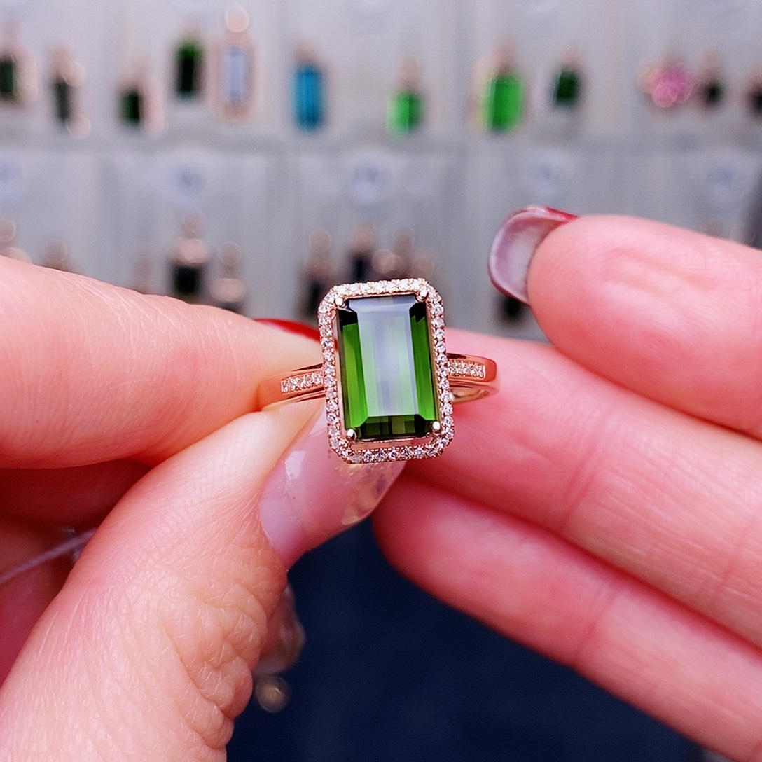 绿色碧玺戒指18K金镶嵌