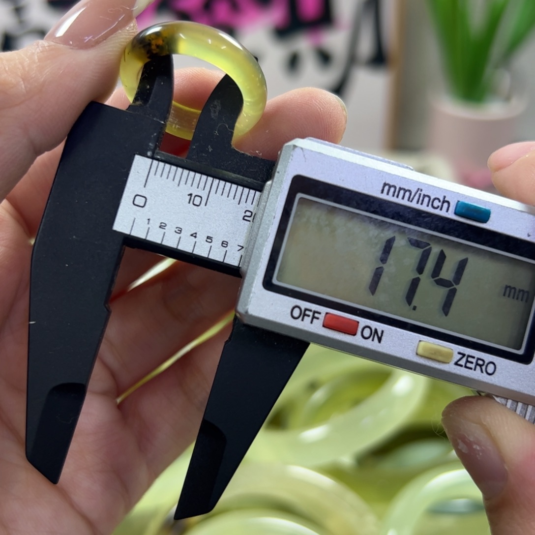 蛇纹石玉手镯未镶嵌516