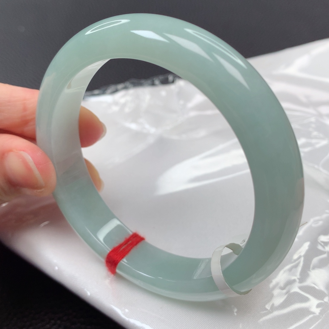 【闪购商品】翡翠手镯未镶嵌46号正圈xs57