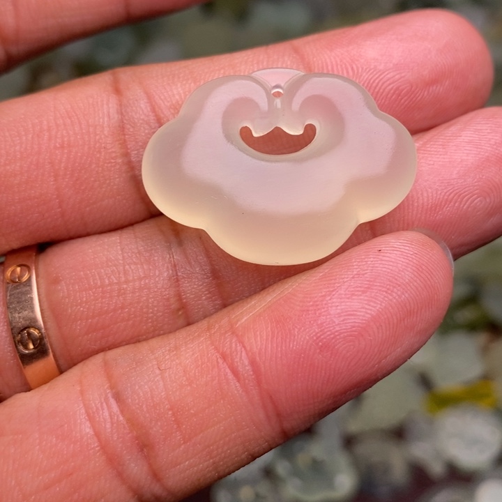 蛇纹石玉颈饰合金59