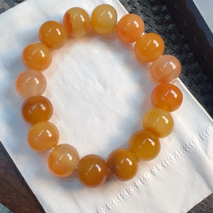 石英质玉（黄龙玉）手串未镶嵌