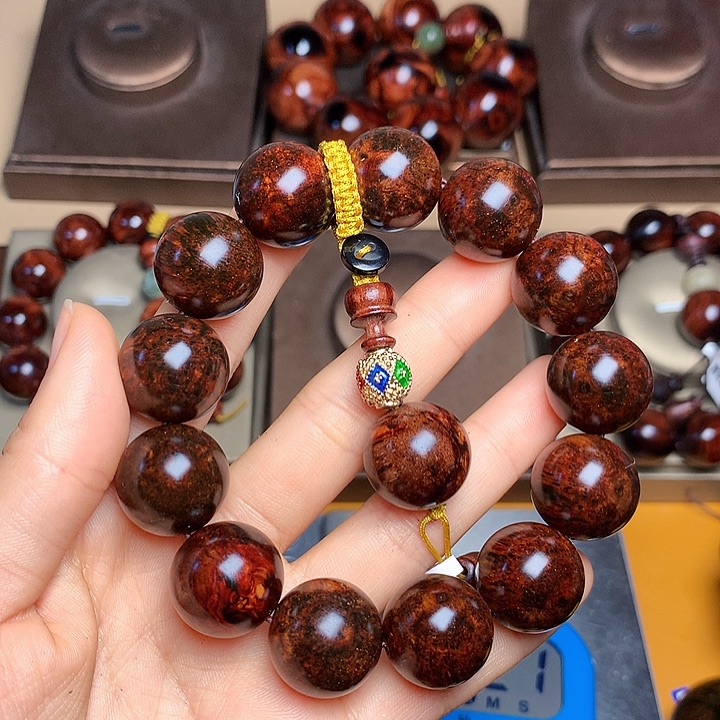 花梨木类手串/手链专****王老挝花梨风化料土埋料1.8