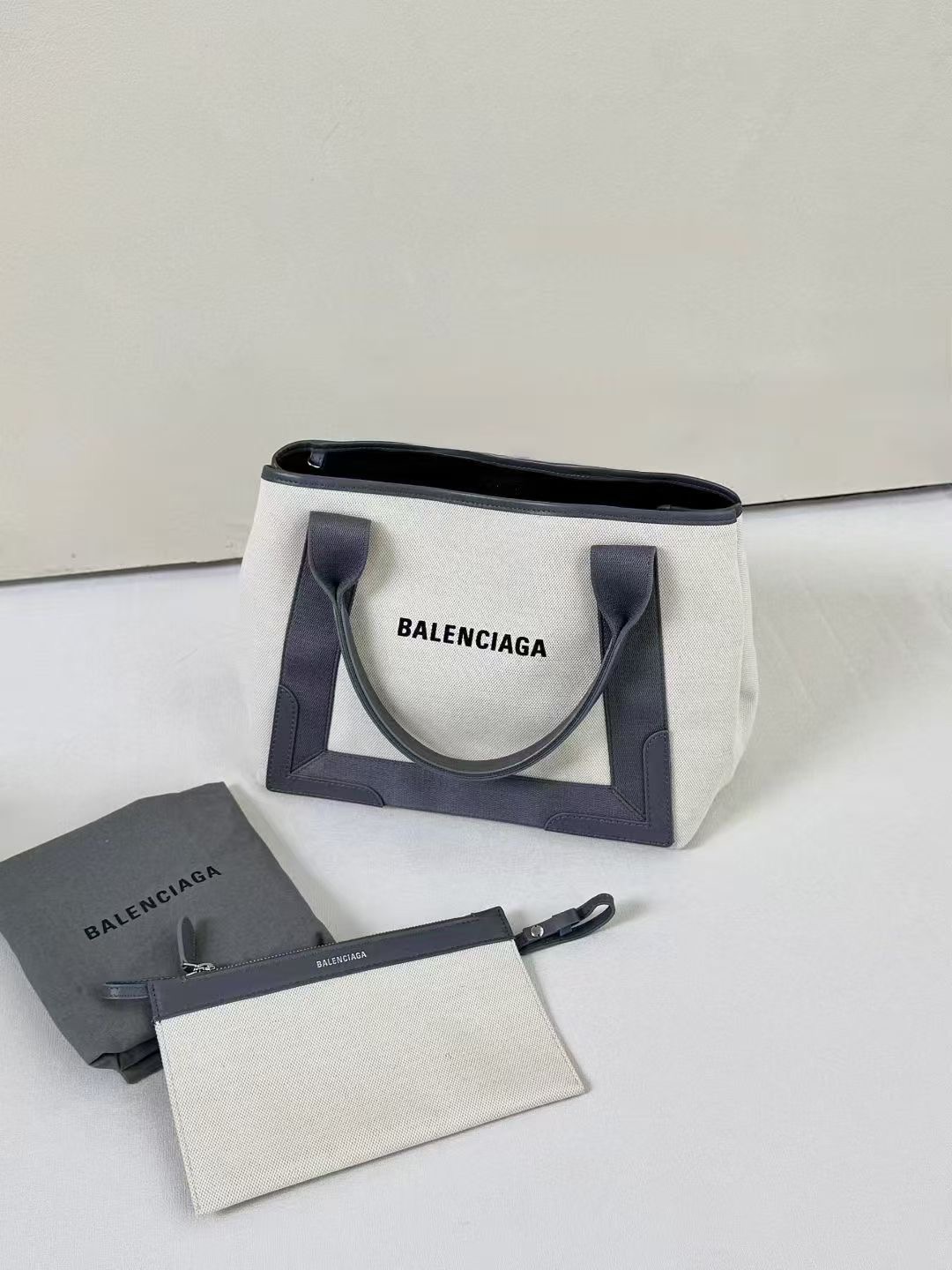 Balenciaga/巴黎世家 单肩包 沙滩包拼色单肩包 wh6418/2511