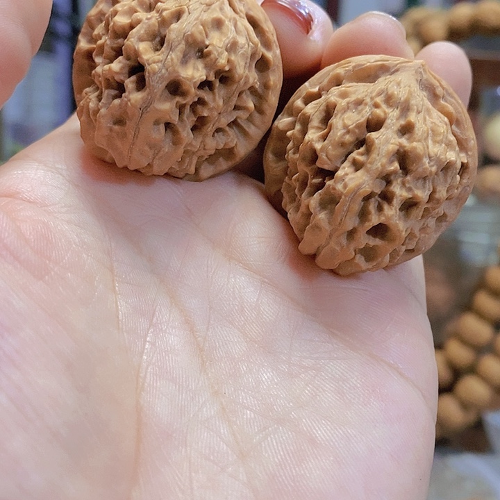 【闪购商品】文玩核桃把件40蓟县元宝蜡皮