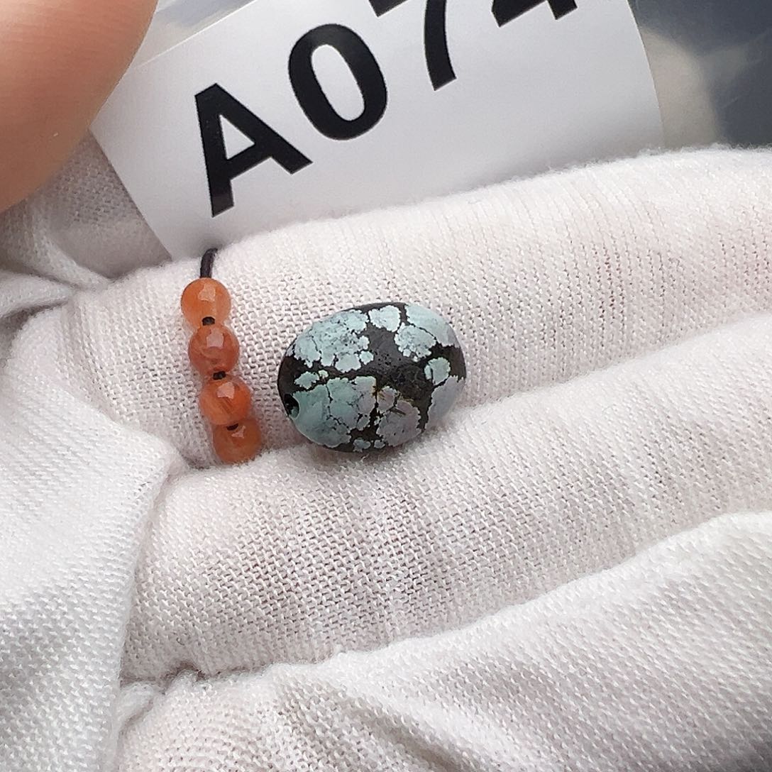 南红玛瑙未镶嵌珠宝奇石