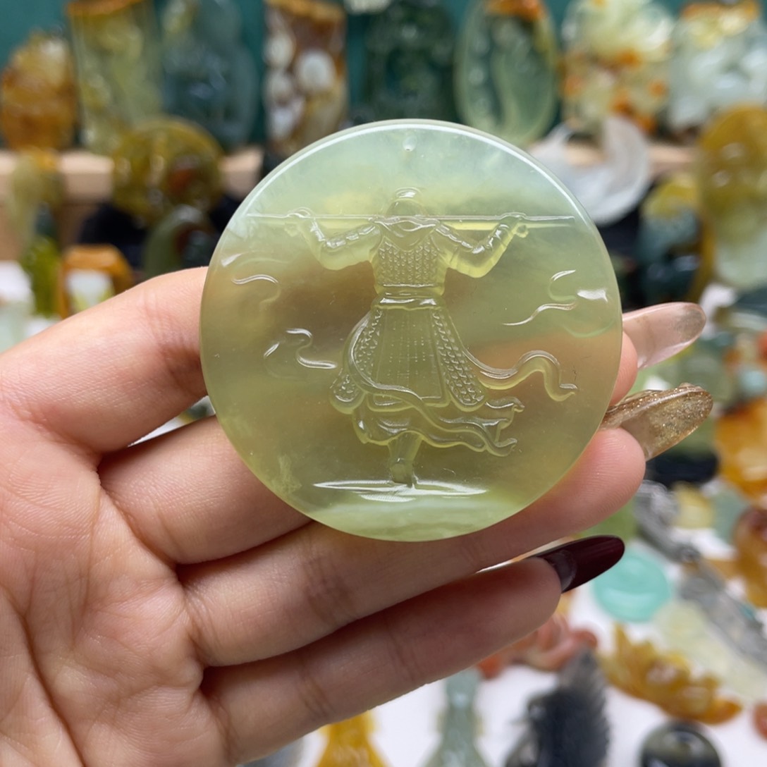 蛇纹石玉吊坠(不含链)未镶嵌