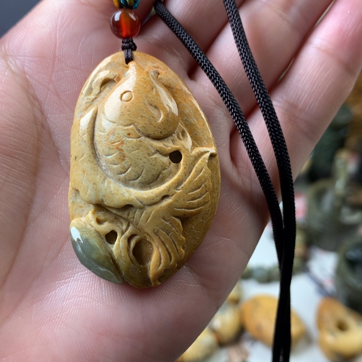 岫岩河磨玉（透闪石质玉）挂件未镶嵌