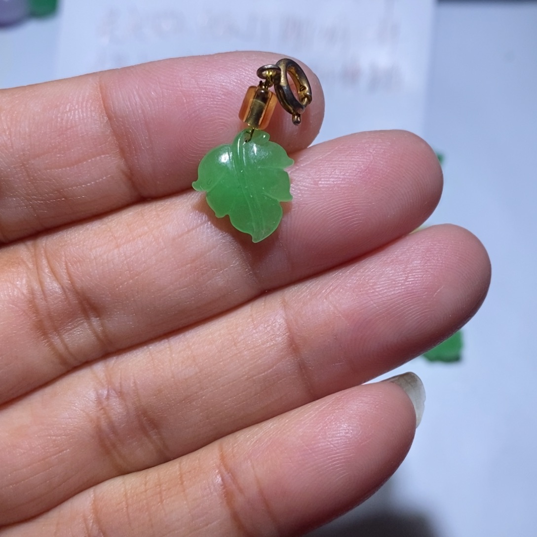 颈饰未镶嵌翡翠2