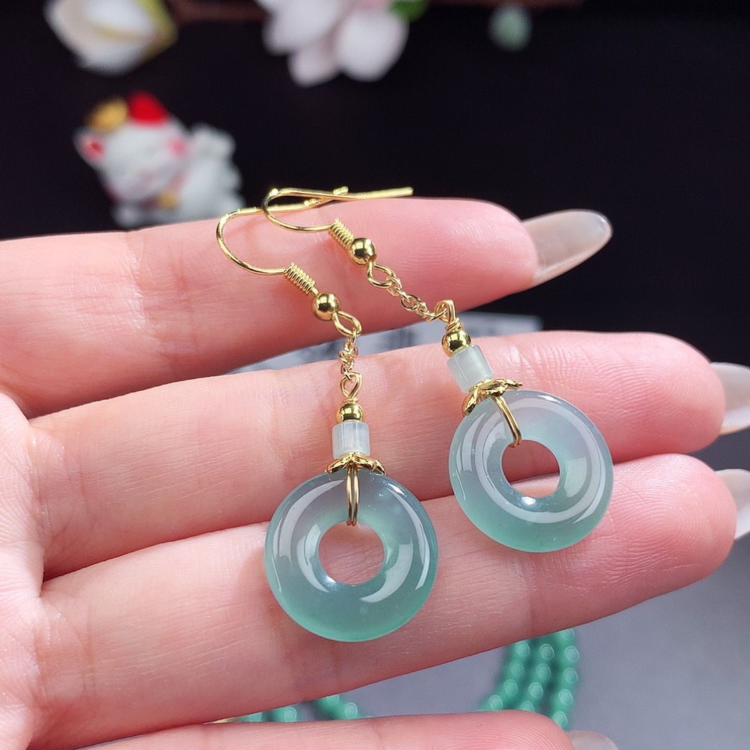 翡翠手镯（圆镯）未镶嵌