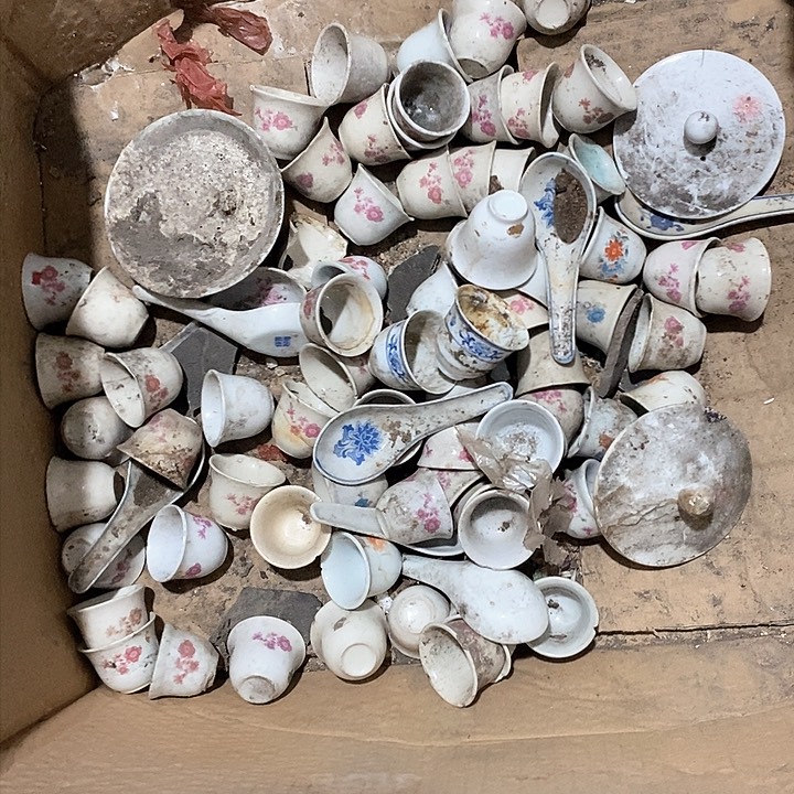 瓷片来这一堆给32一堆给30