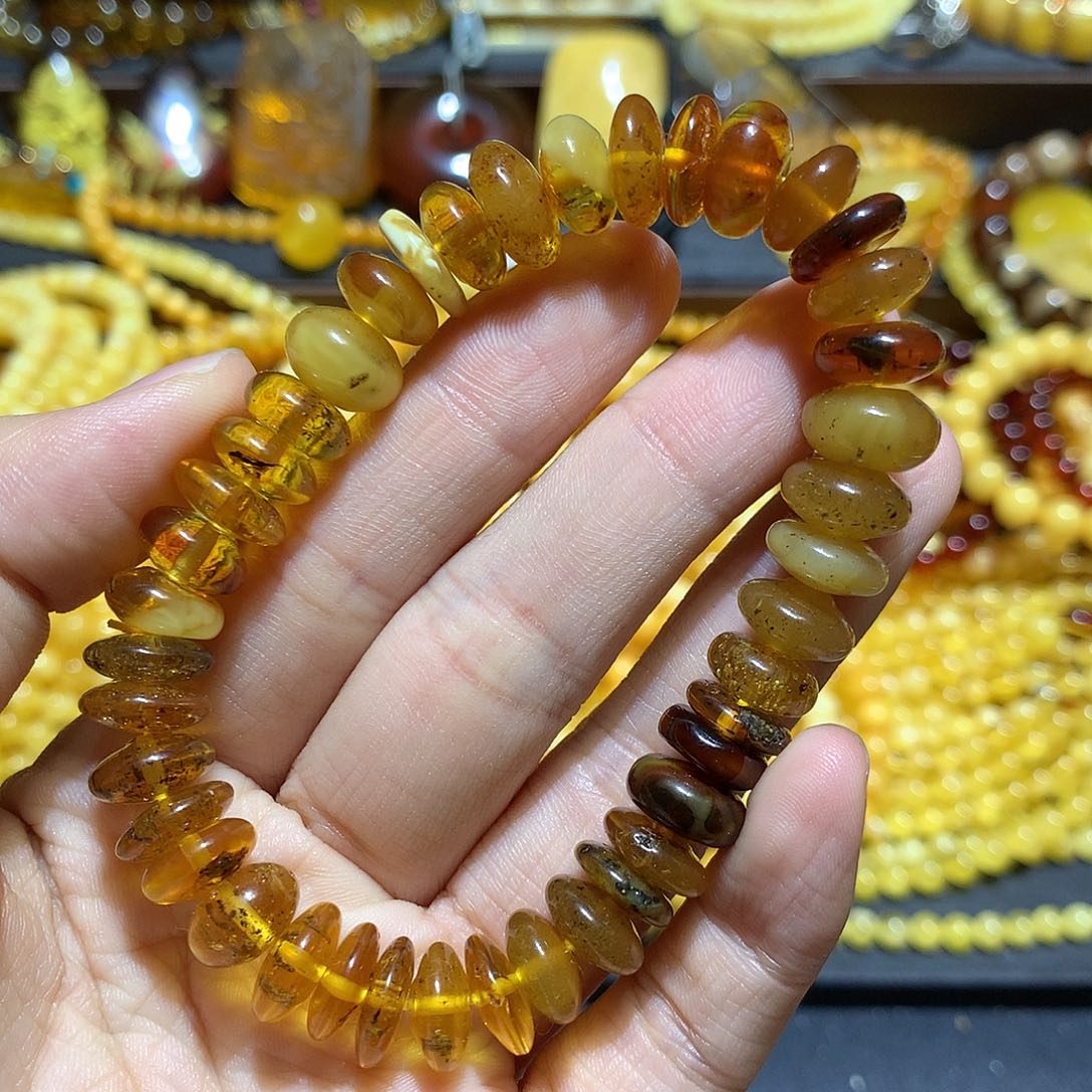 未镶嵌琥珀珠宝奇石