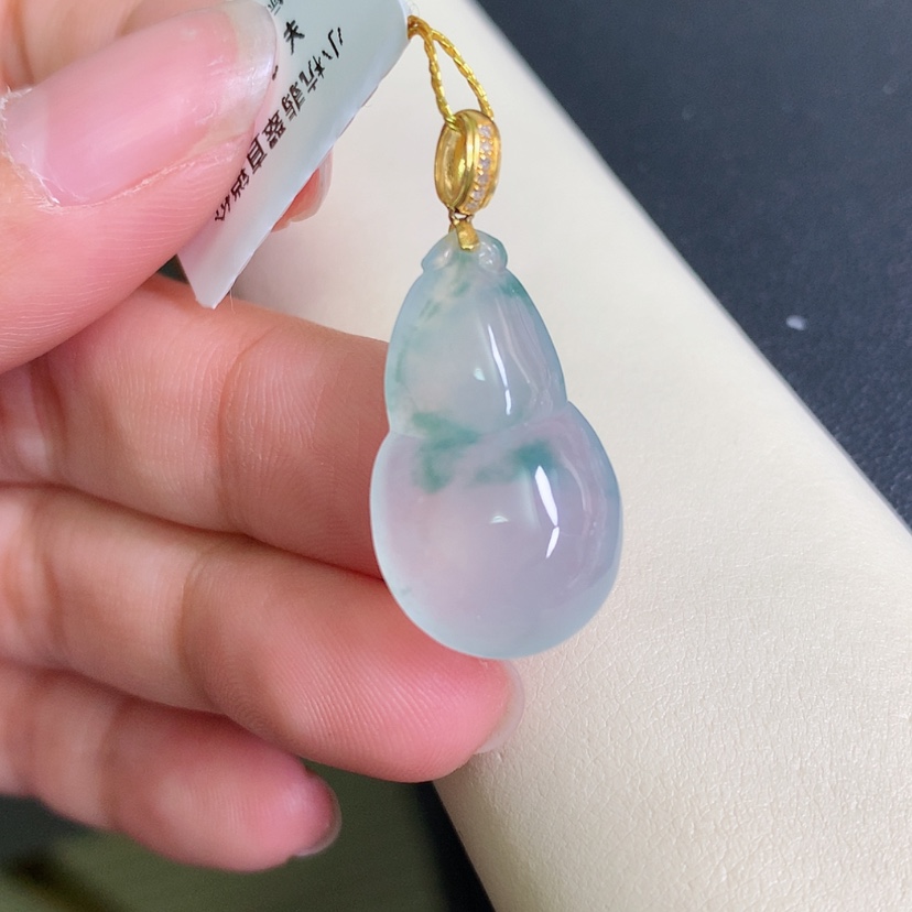 【闪购商品】翡翠颈饰18K金镶嵌葫芦