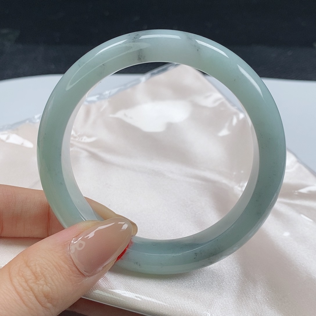 【闪购商品】翡翠手镯未镶嵌301号