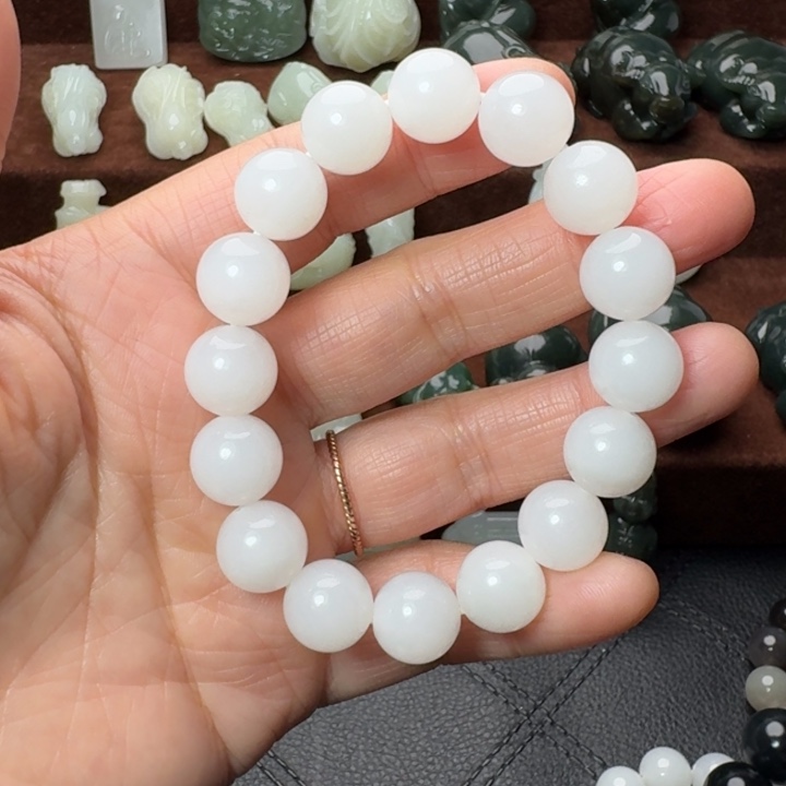 晶***磊和田玉未镶嵌手链