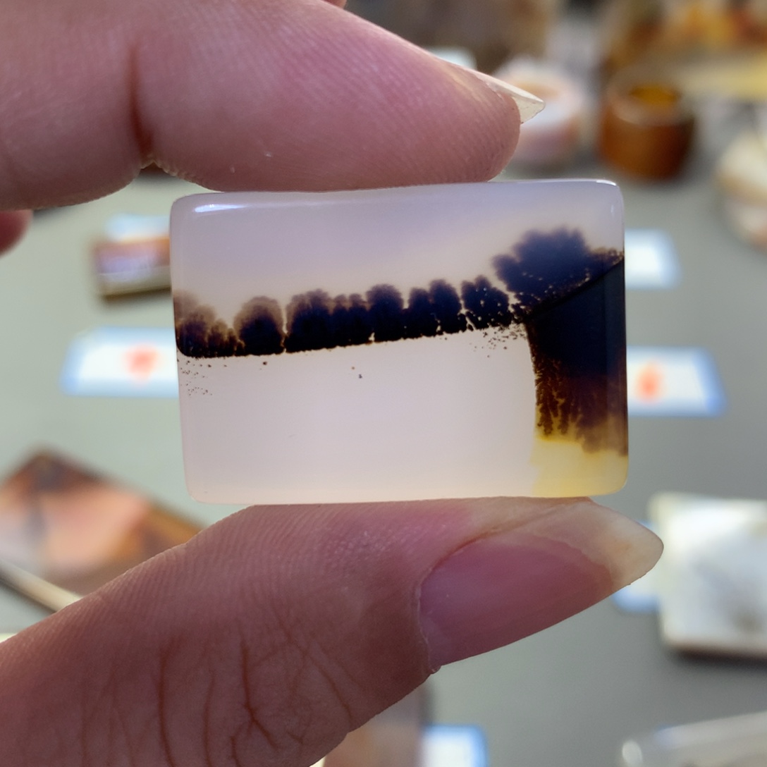 玛瑙/玉髓颈饰未镶嵌