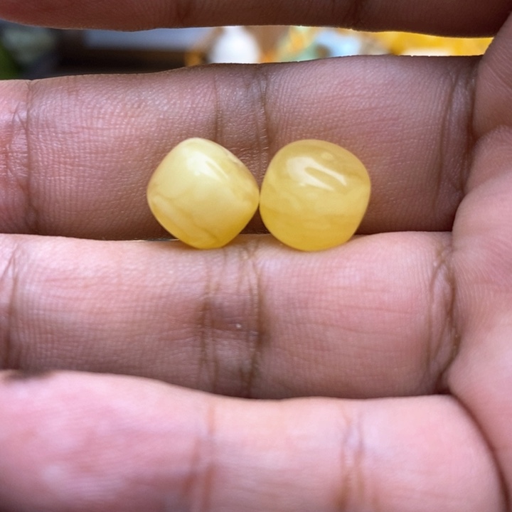琥珀裸石未镶嵌幸**话36号11*9.9左右2颗