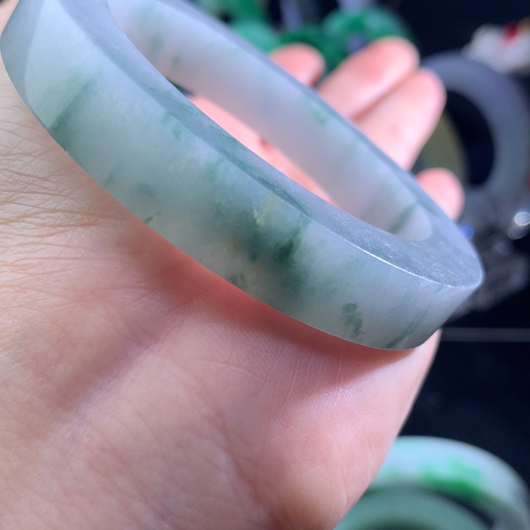 定制翡翠手镯未镶嵌