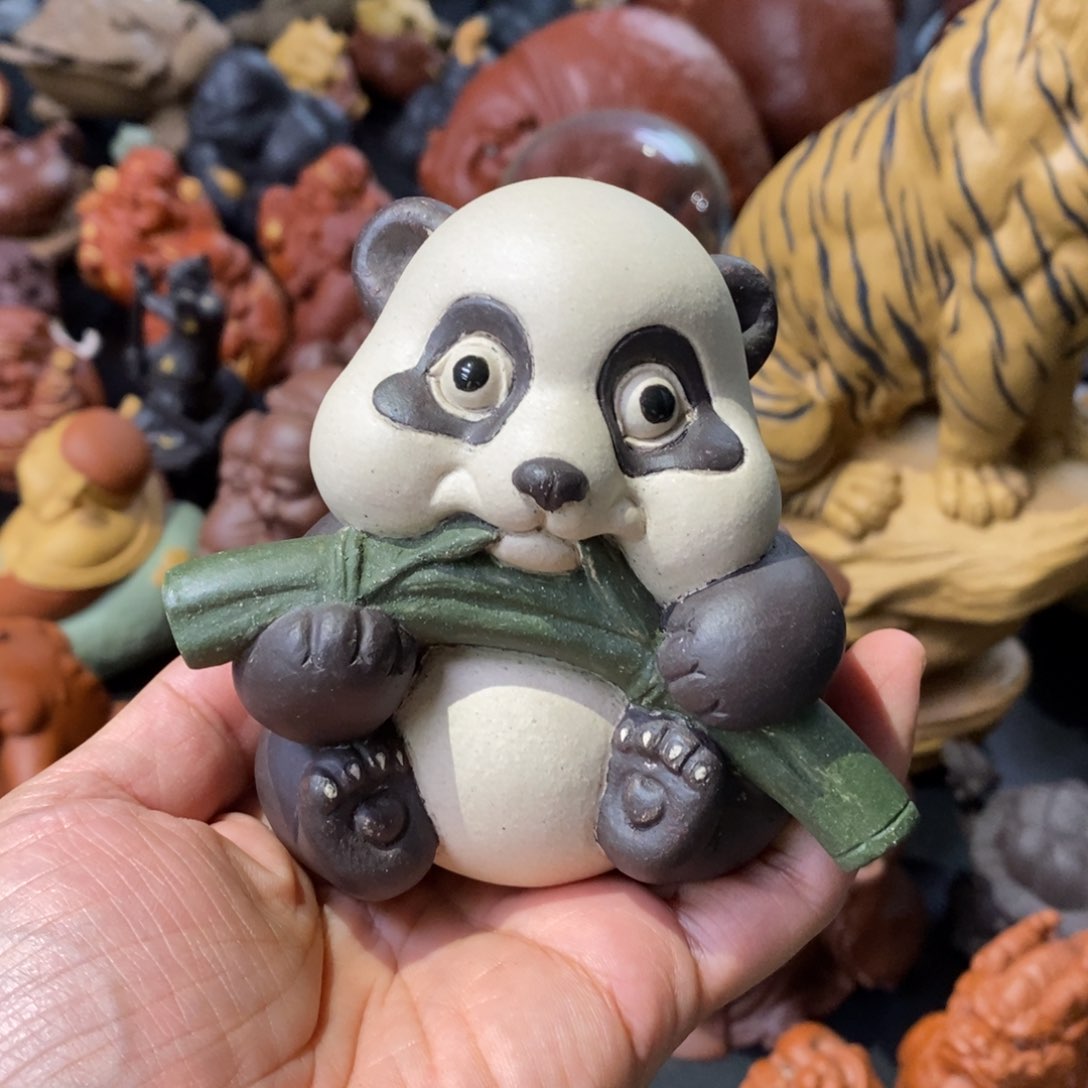 【闪购商品】紫砂茶宠小熊猫 李建伟