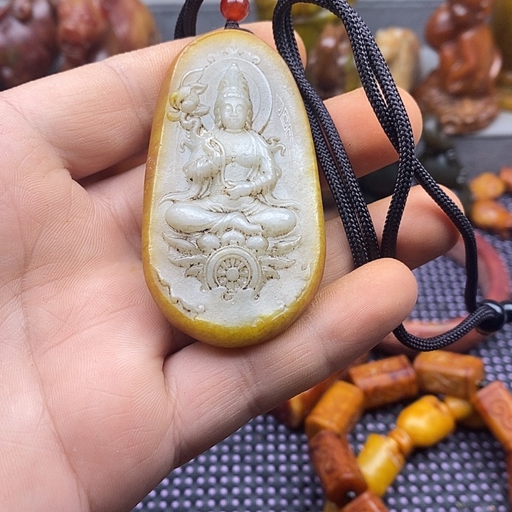 未镶嵌蛇纹石玉颈饰