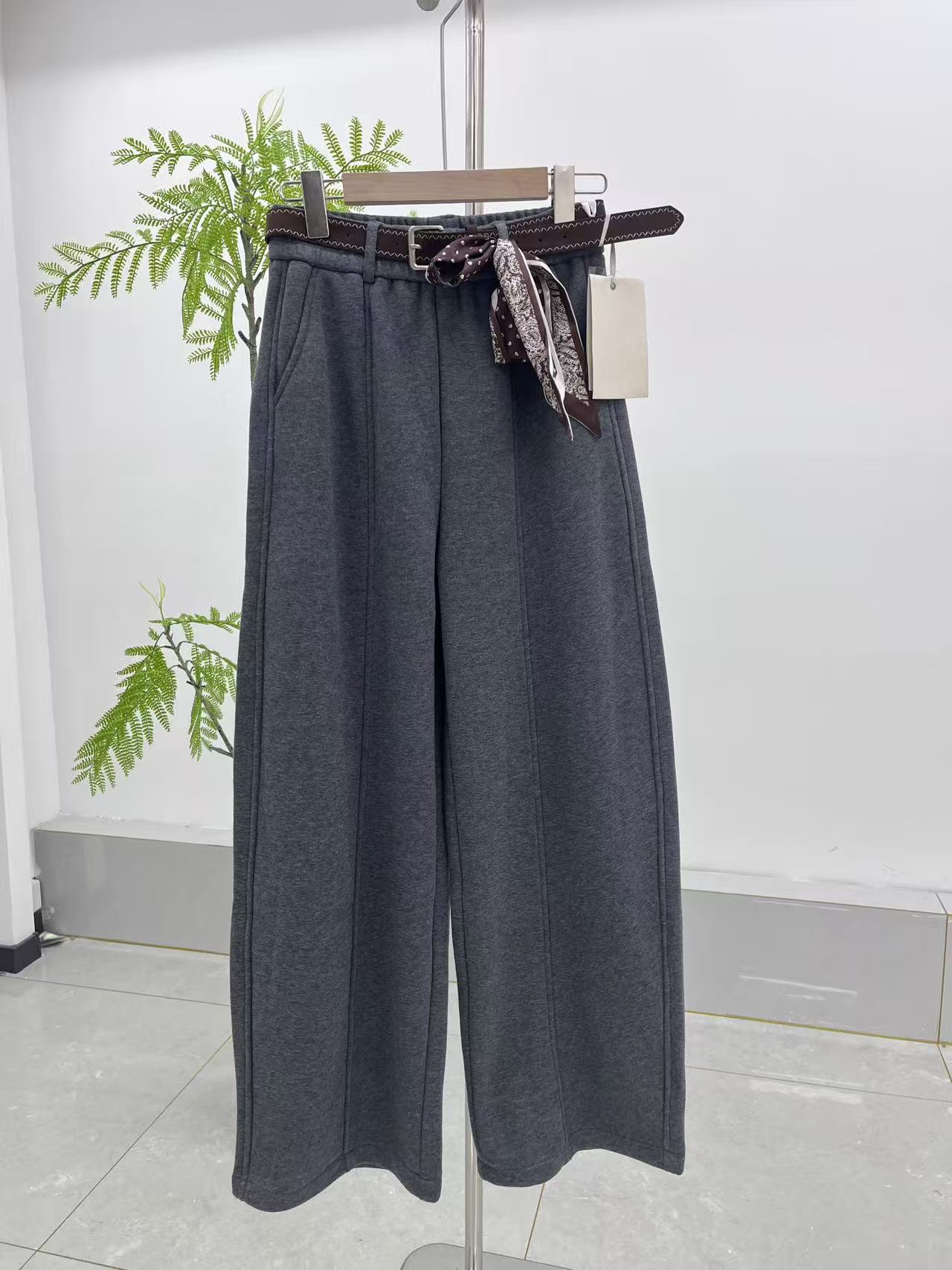 25337#2025秋冬专柜正品女时尚腰带飘带加绒卫裤弯刀裤拖地裤