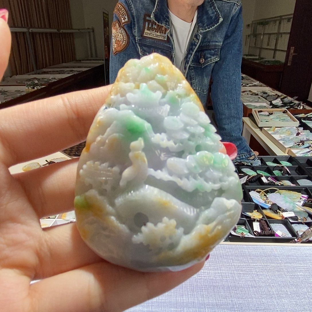 翡翠未镶嵌颈饰翡翠