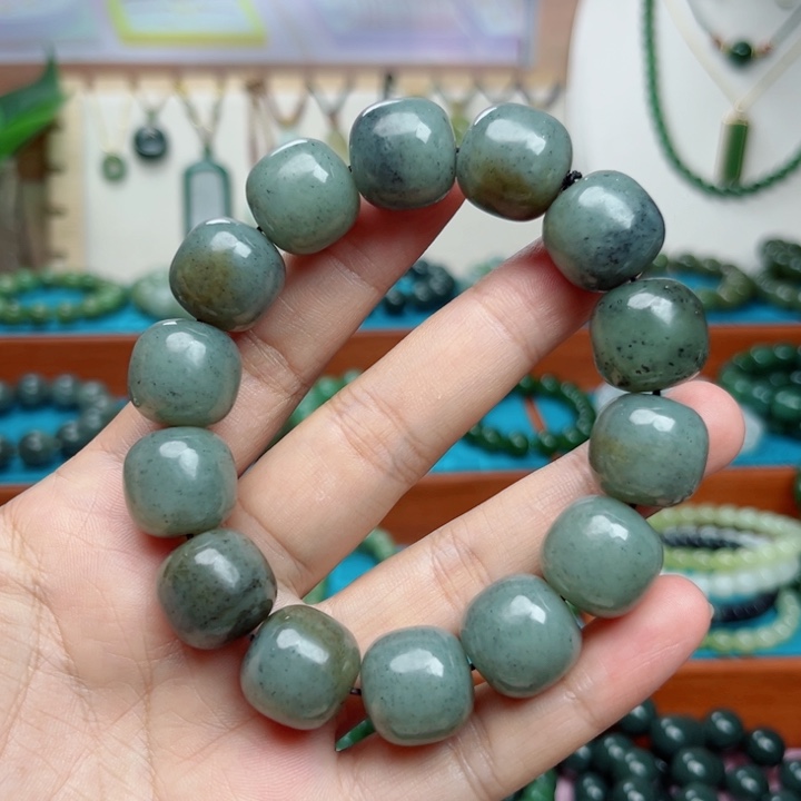 未镶嵌手链和田玉卡16