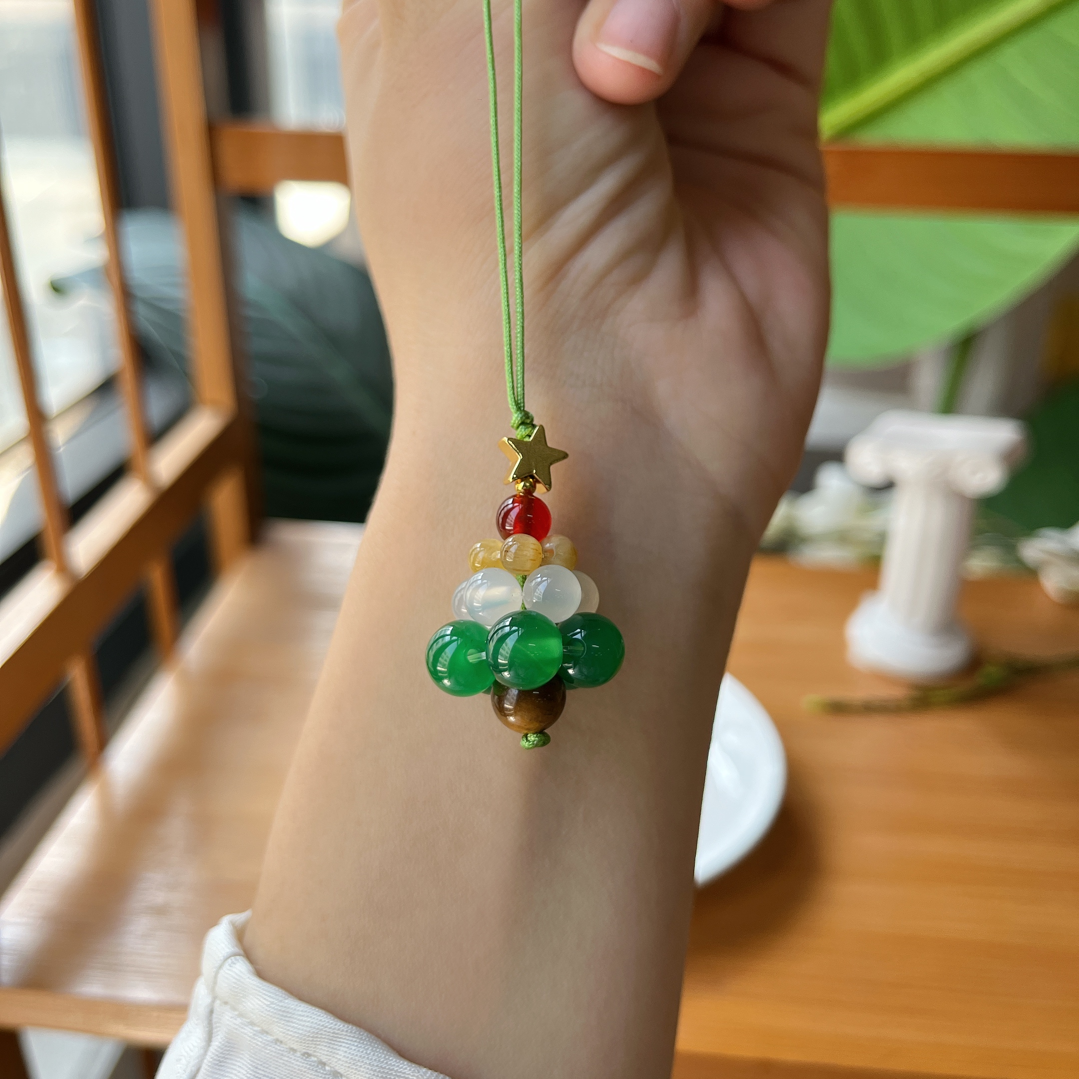 【郭老师】绿玛瑙圆珠搭白玛瑙红玛瑙虎眼石合金配件圣诞树挂件