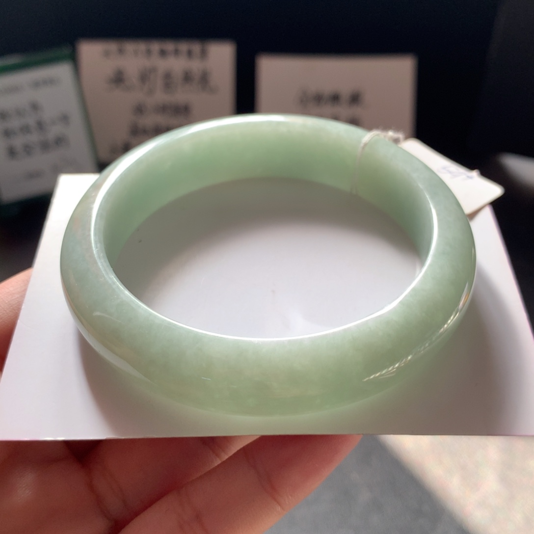 翡翠未镶嵌手镯8号59.7-13.9-8.9