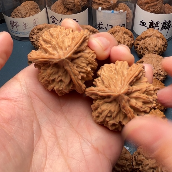 文玩核桃吊坠40全品盘山三棱