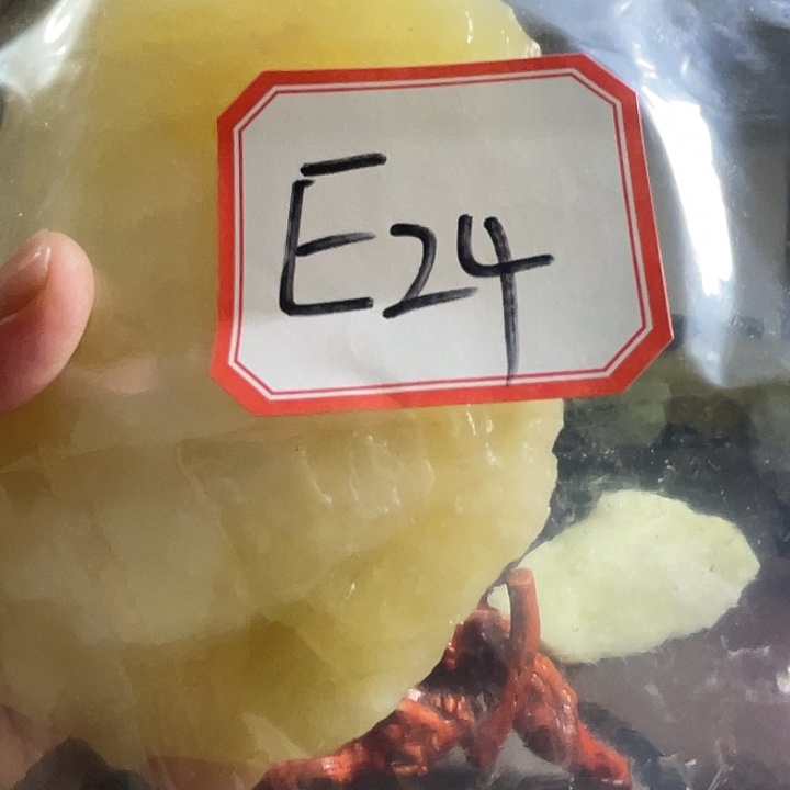 用***3蛇纹石玉未镶嵌珠宝奇石