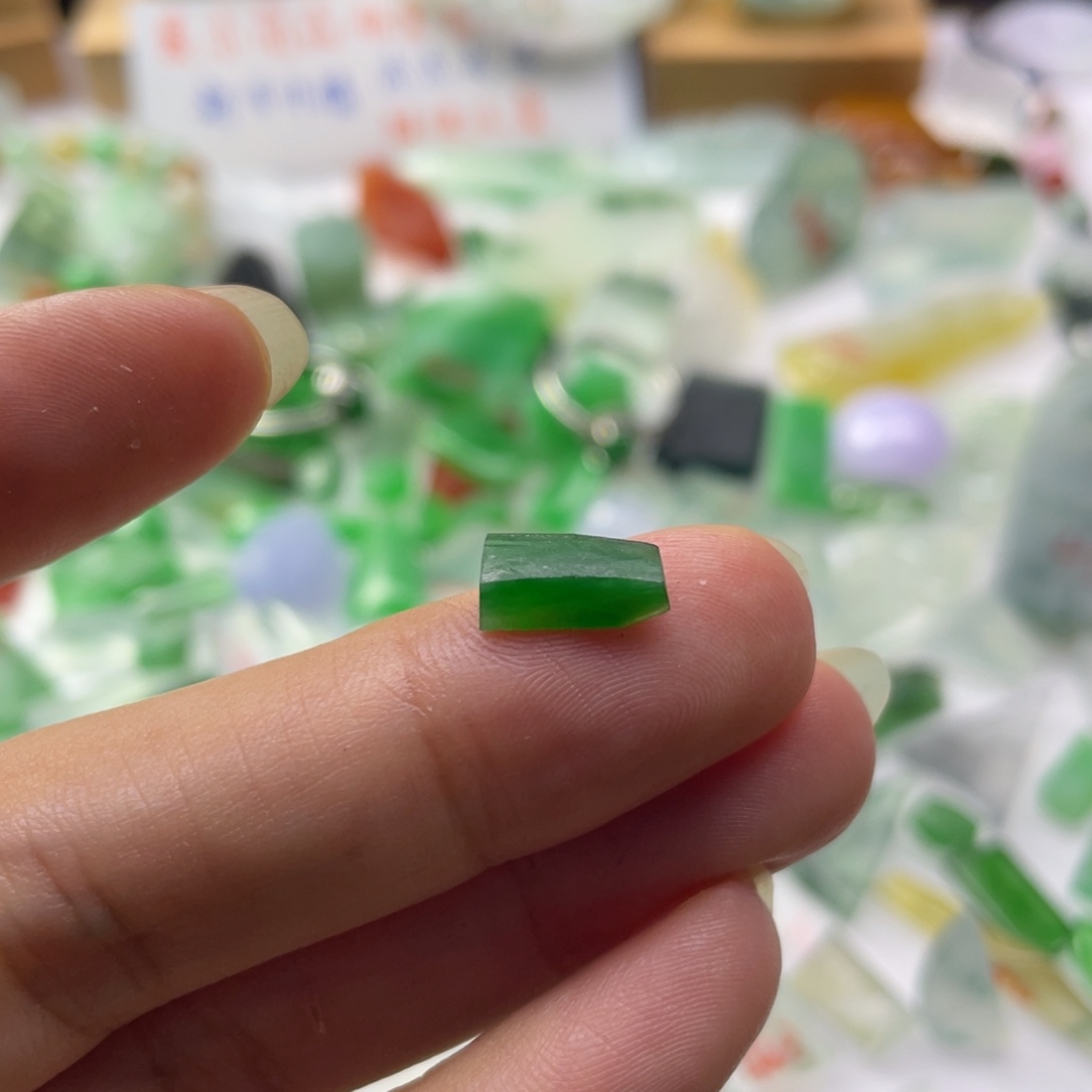 定制翡翠未镶嵌天然缅甸翡翠