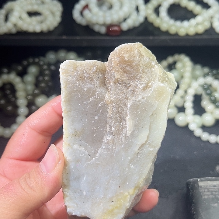 和田玉（糖玉）未镶嵌车挂