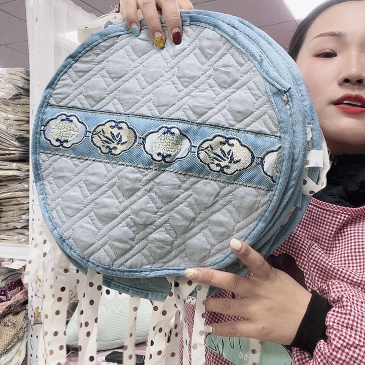 毛绒啦咯啦咯啦咯啦咯啦