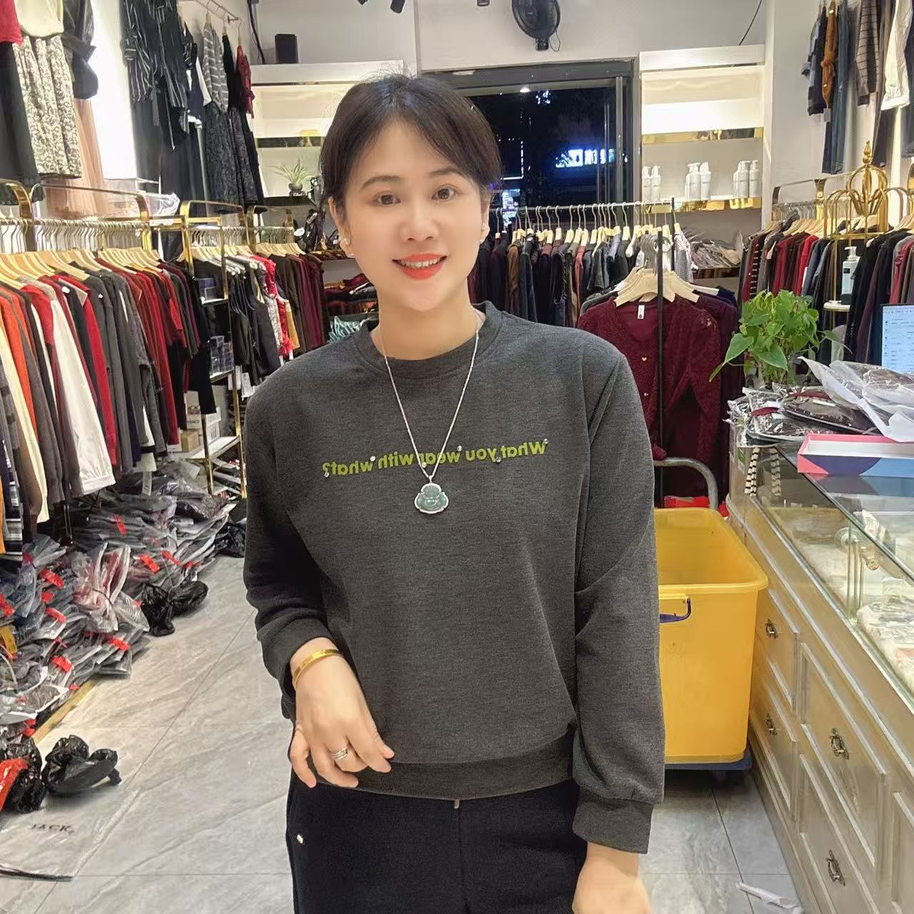 1～8192时尚休闲上衣长54公分