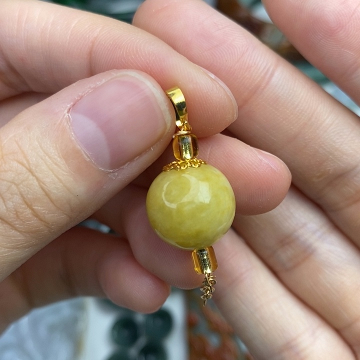 颈饰未镶嵌翡翠吊坠