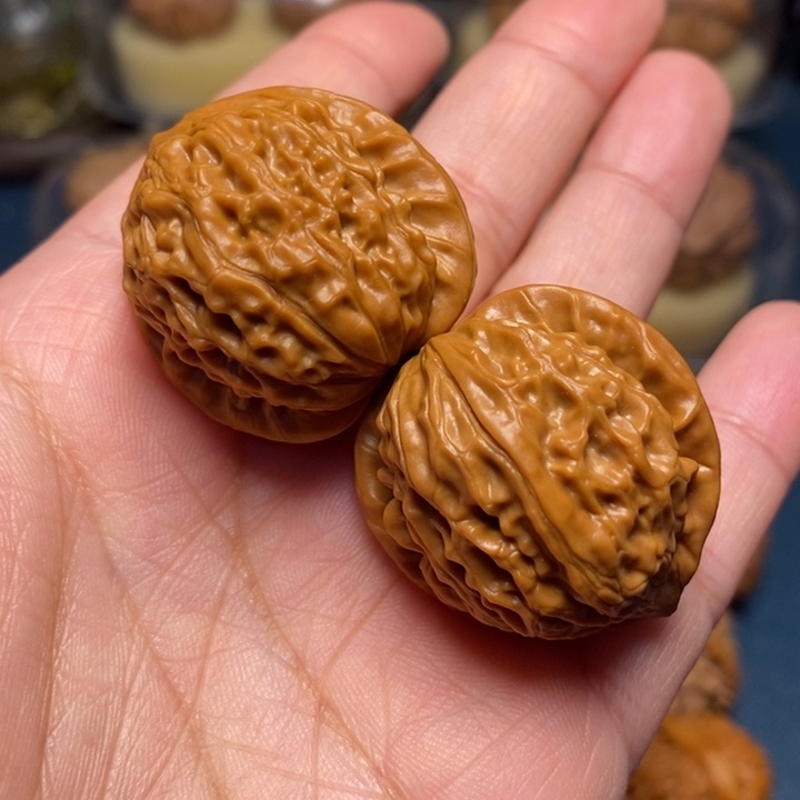 【闪购商品】文玩核桃把件金公子