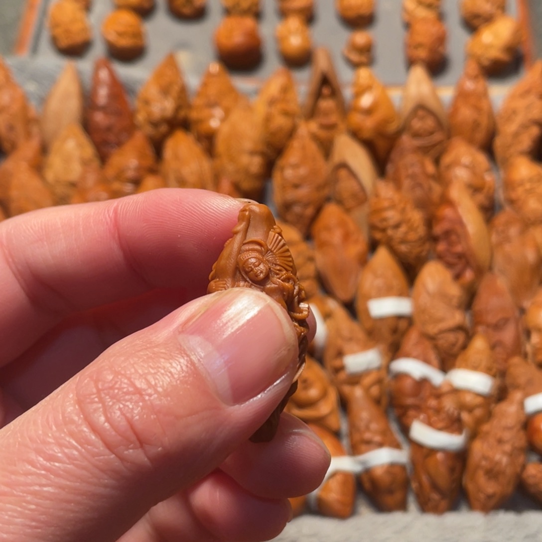 橄榄核手串/手链一字马美女