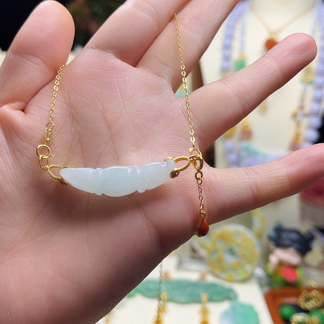 翡翠颈饰银S925镀金镶嵌天然翡翠