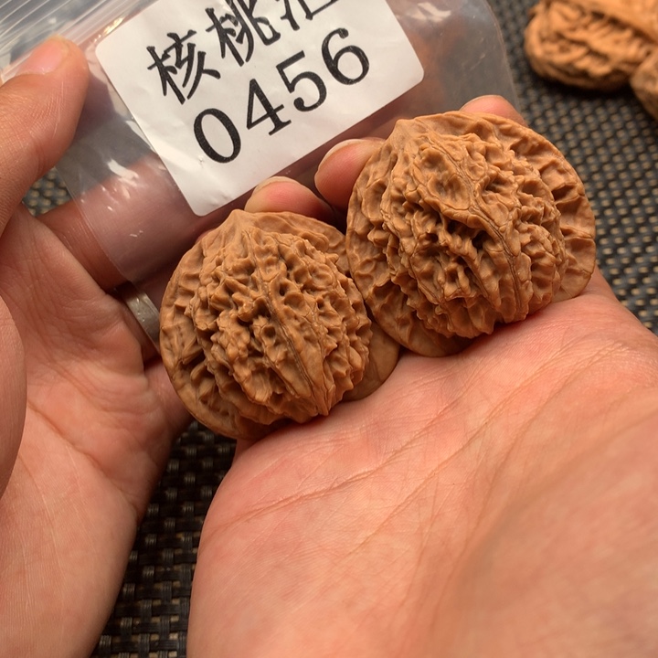 文玩核桃吊坠蟠龙纹44