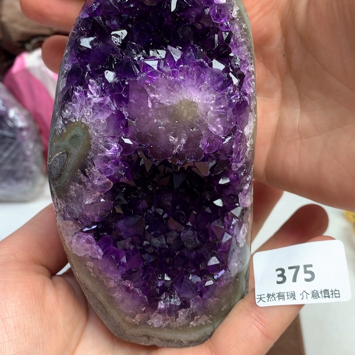 紫晶大型摆件（非配饰）未镶嵌