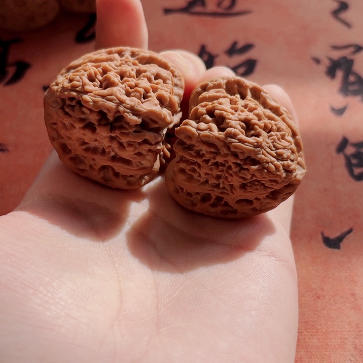 文玩核桃吊坠39+三角南疆石