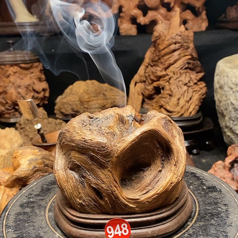 【闪购商品】948号北沉香琥珀木香炉