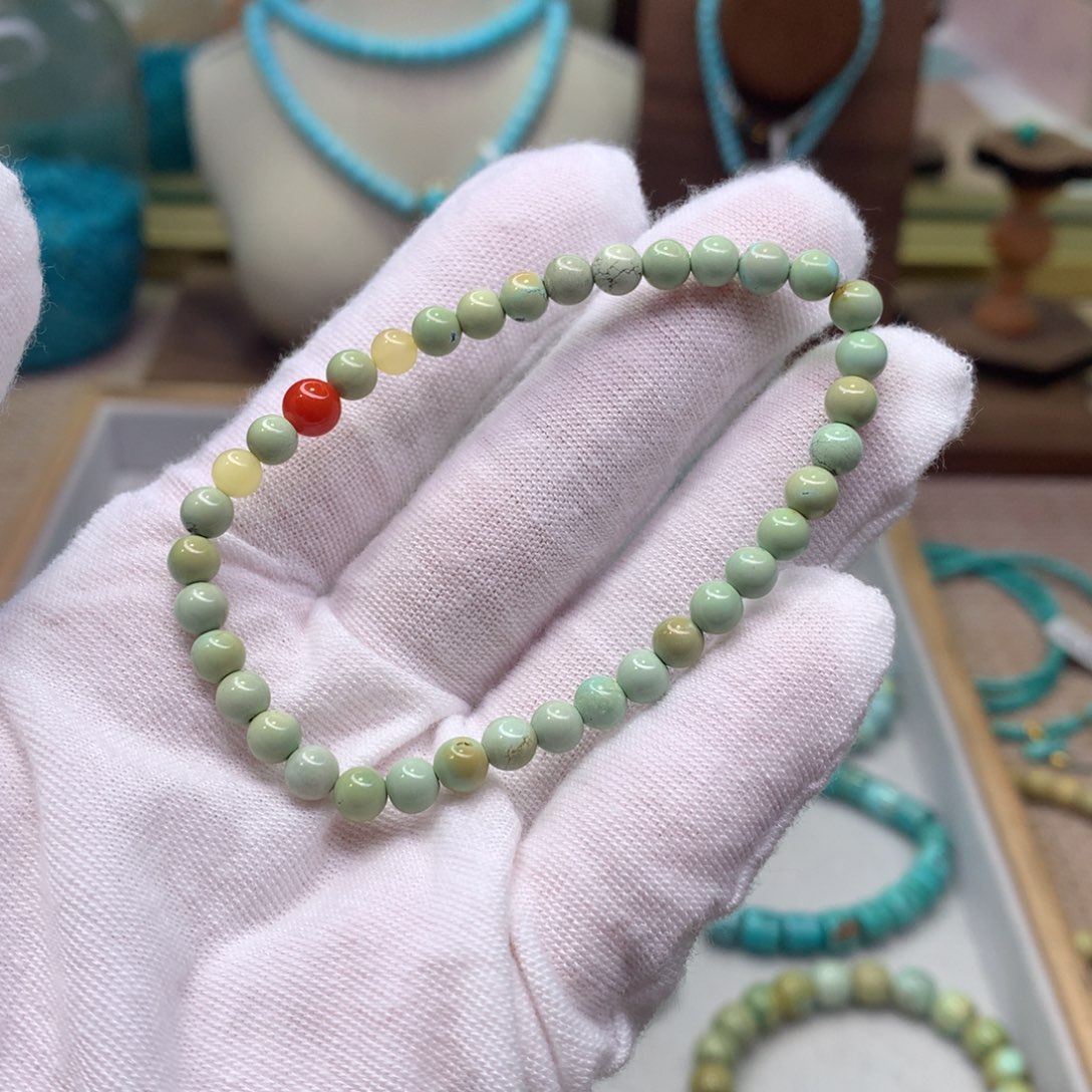 绿松石配饰未镶嵌