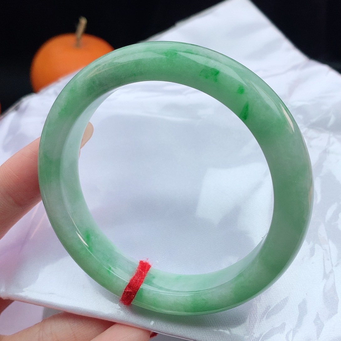 翡翠手镯未镶嵌58圈口882253