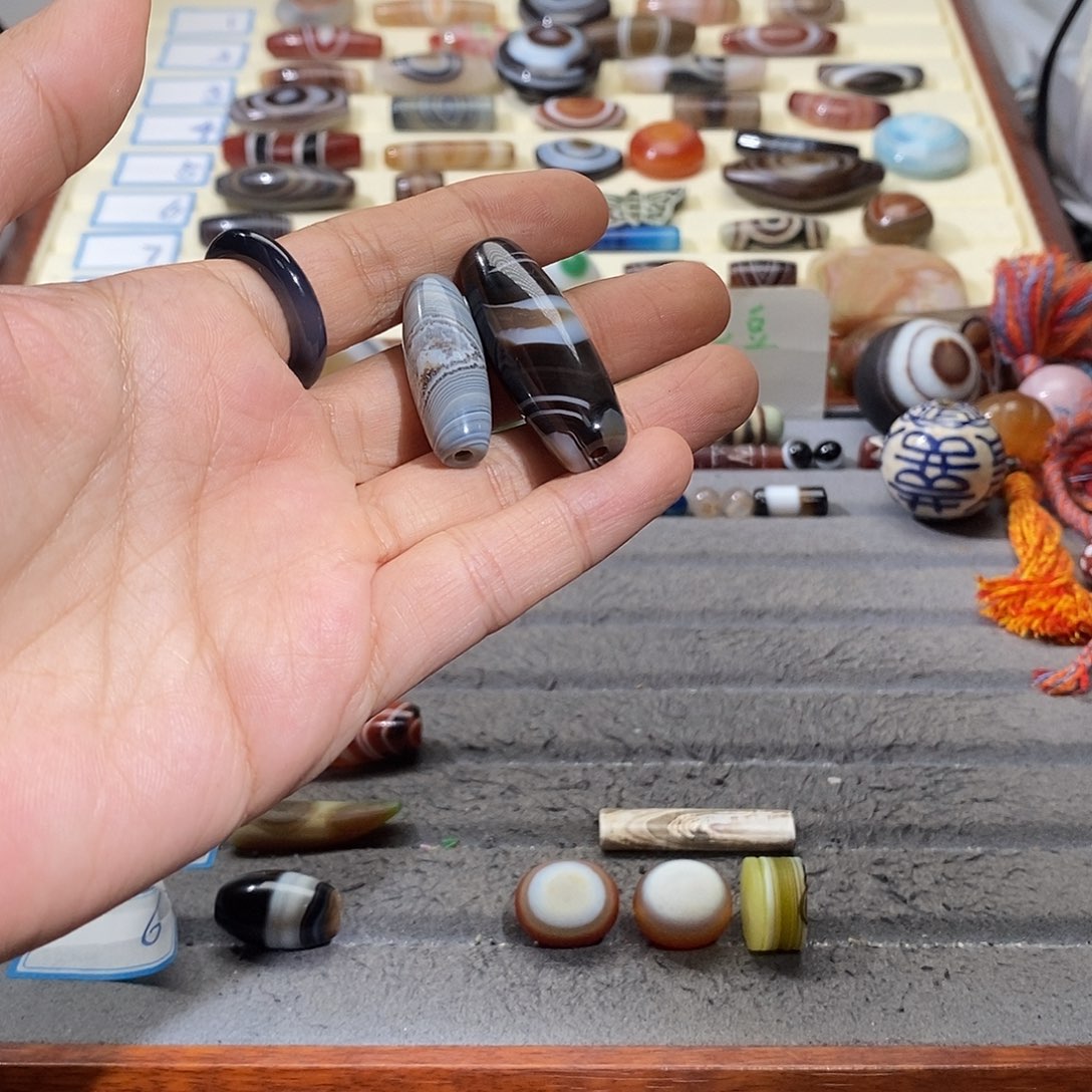 左***叶玛瑙/玉髓合金颈饰