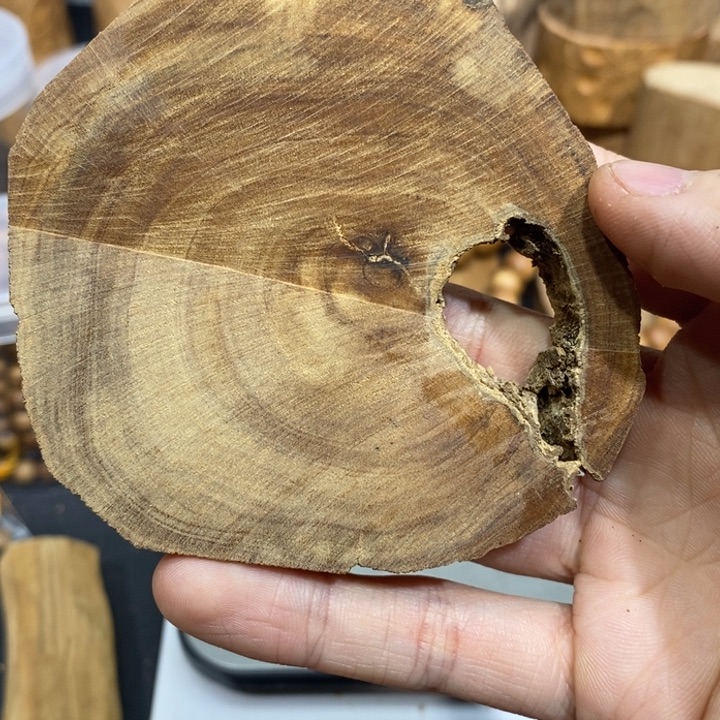 黄***人木保真老东加檀香木料木料木料