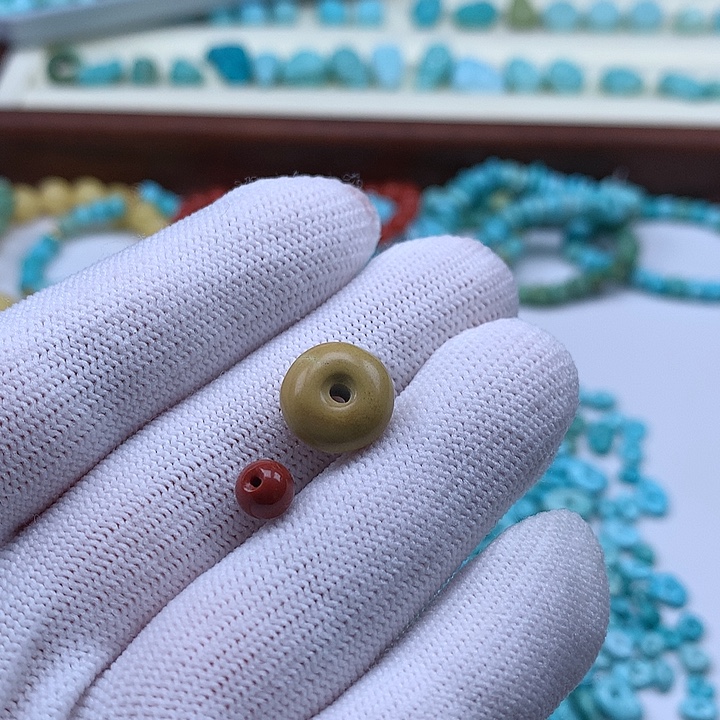 南红玛瑙未镶嵌珠宝奇石