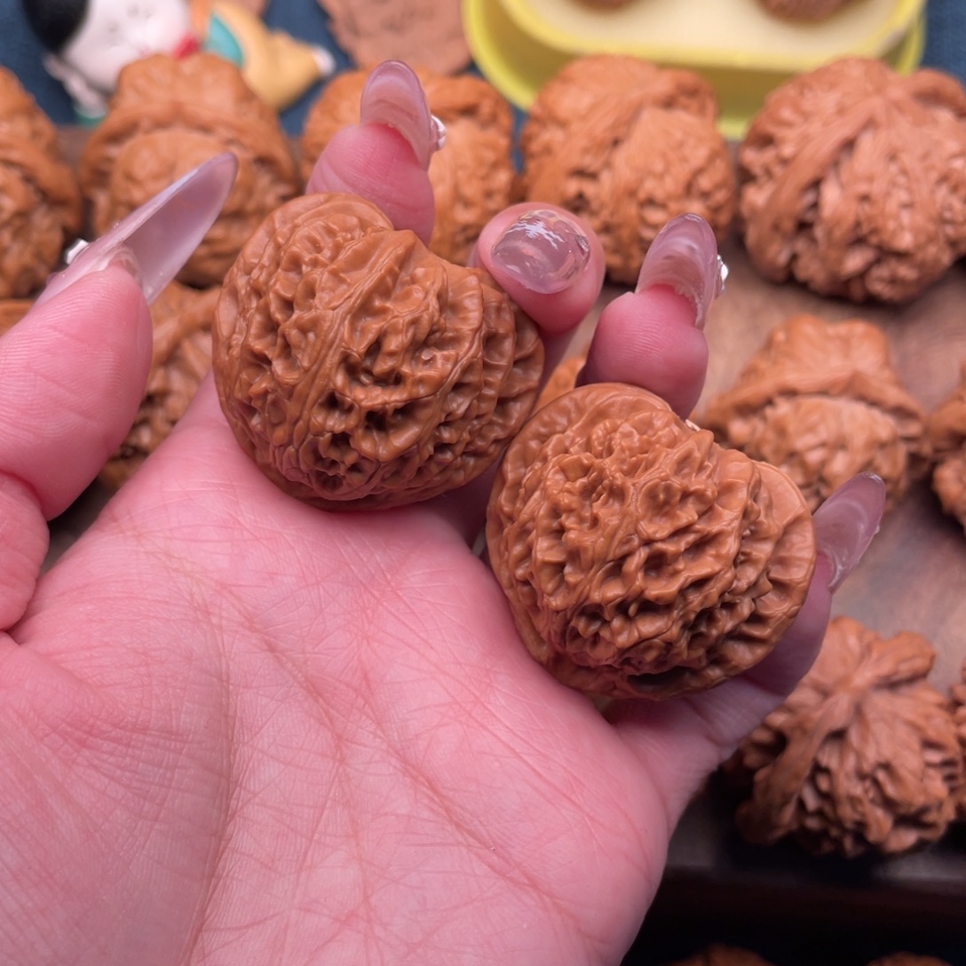 把件文玩核桃全品桃心邢台宫灯38，大克重